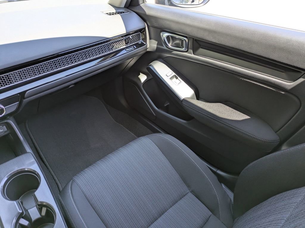 Used 2025 Honda Civic LX image 18