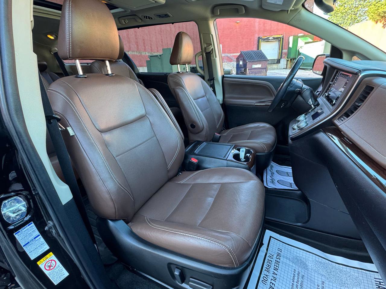 Used 2018 Toyota Sienna Limited Premium image 16