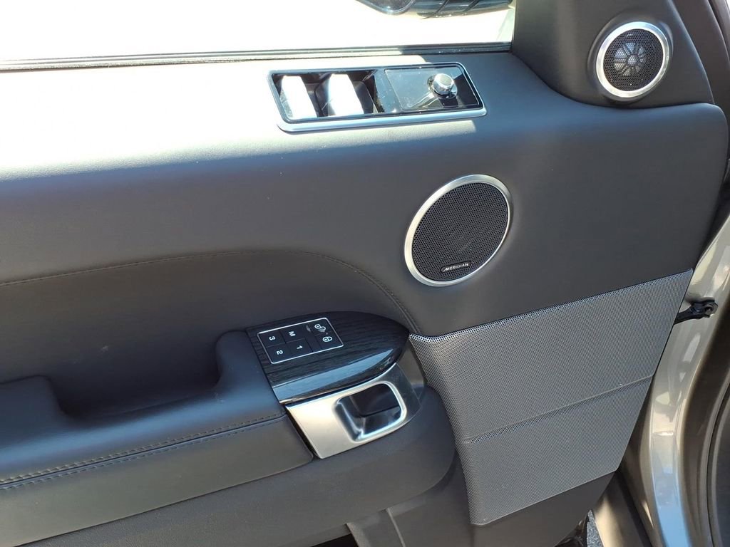 Used 2019 Land Rover Range Rover Sport Supercharged image 14