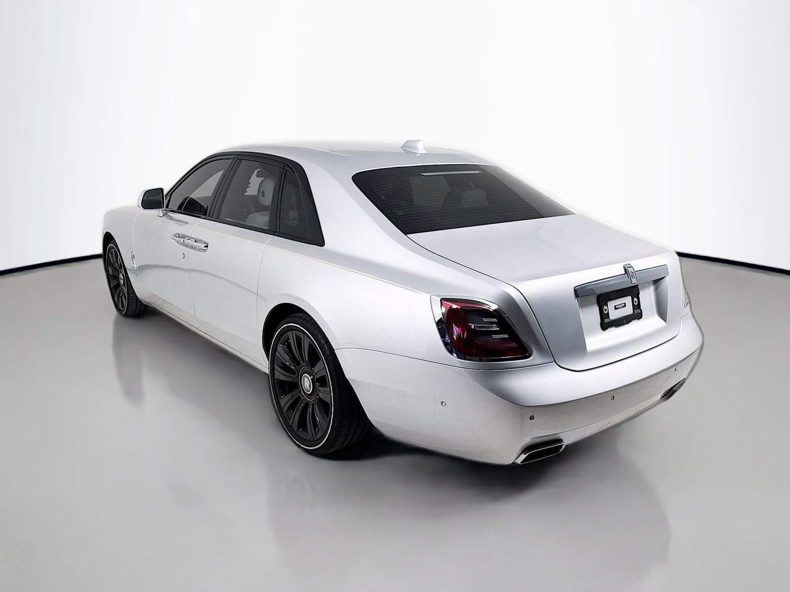 Certified 2024 Rolls-Royce Ghost AWD/4WD image 2