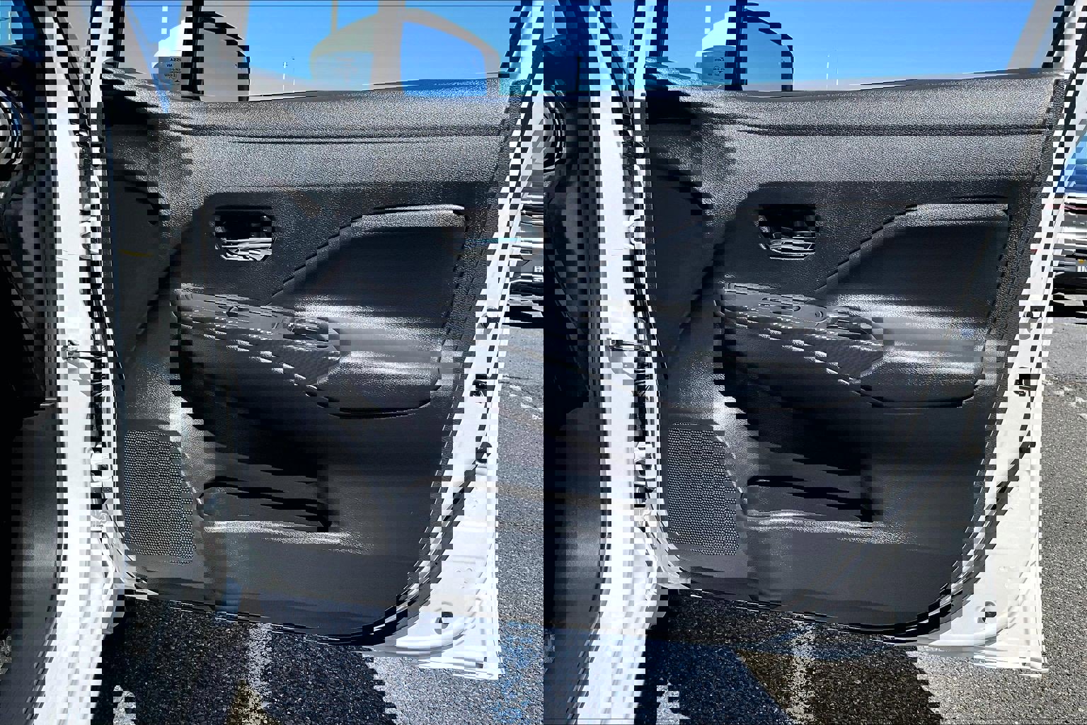 Used 2025 Nissan Versa SV w/ Trunk Package image 21