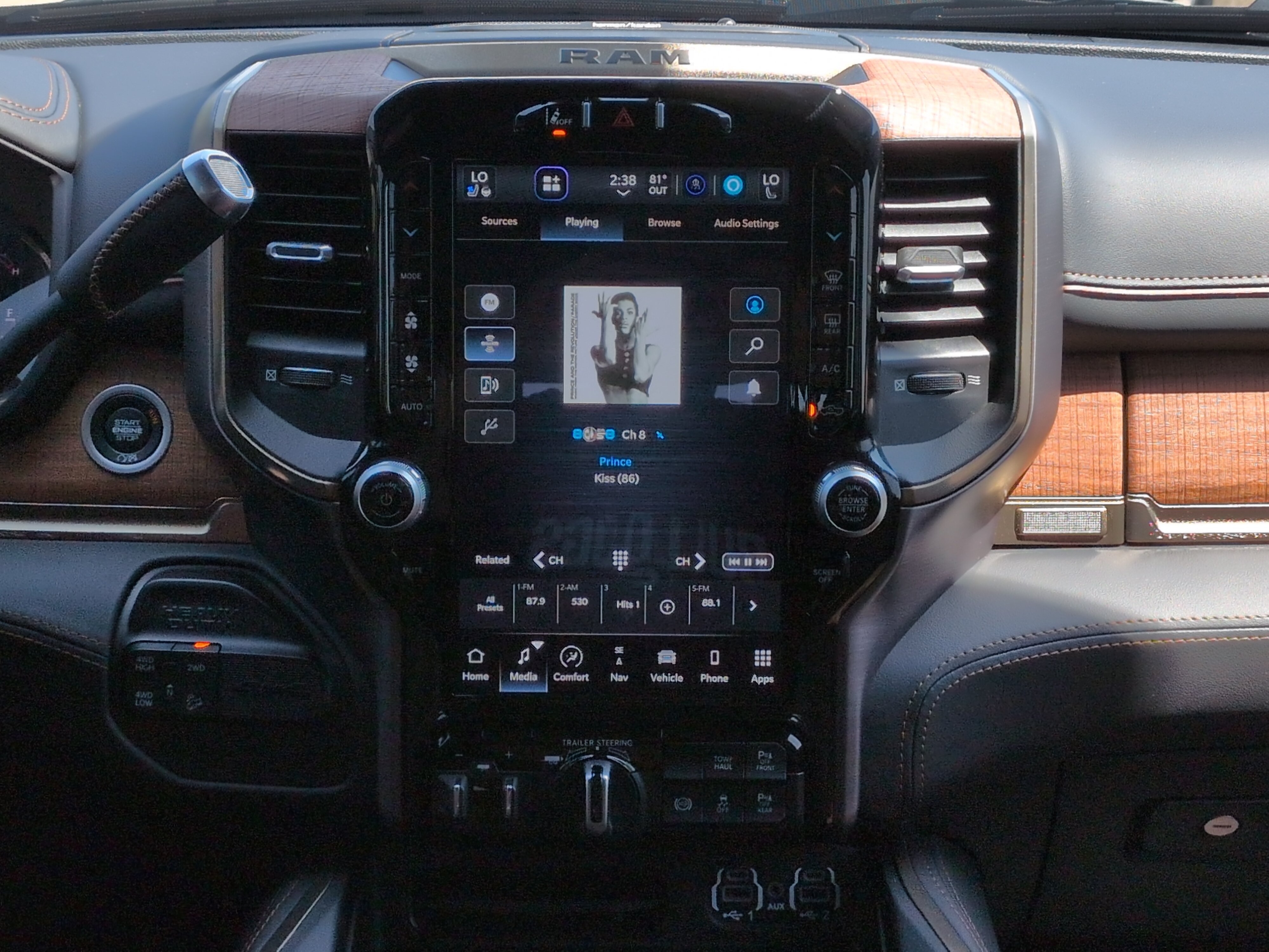 Used 2024 RAM 2500 Limited w/ Safety Group AWD/4WD image 16