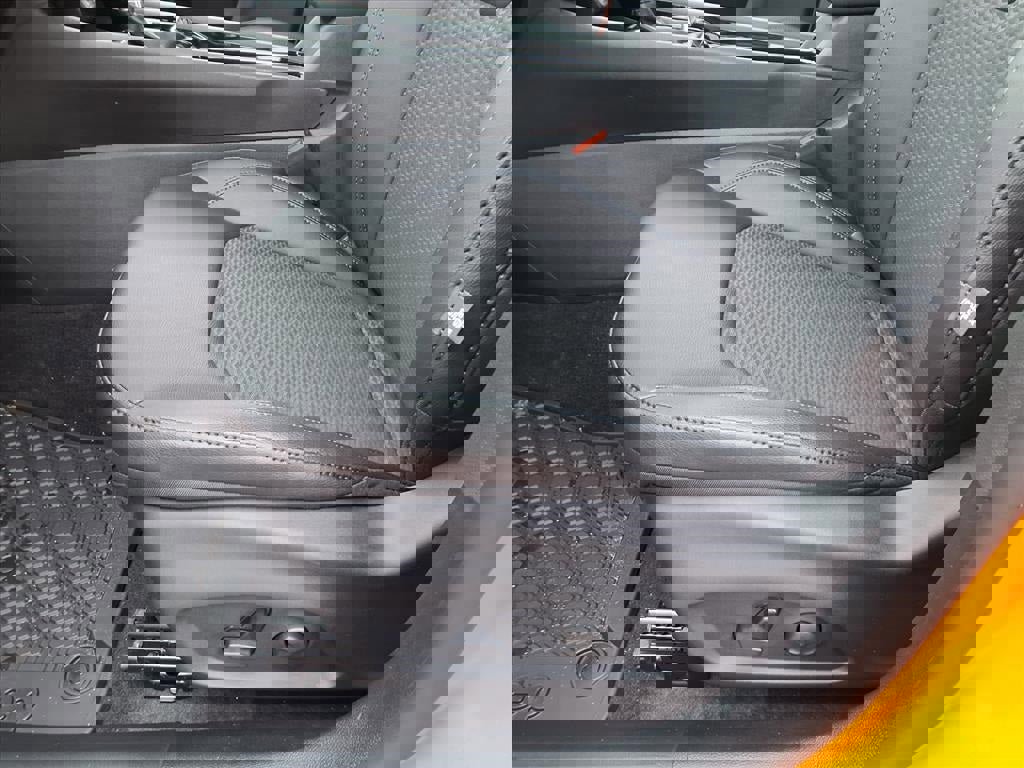 New 2026 Jeep Compass Latitude image 16