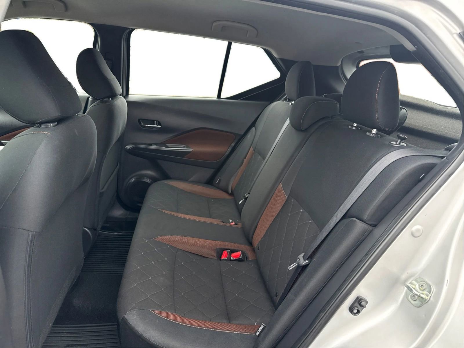 Used 2020 Nissan Kicks SR image 13