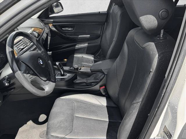 Used 2015 BMW 320i xDrive Sedan AWD/4WD image 10