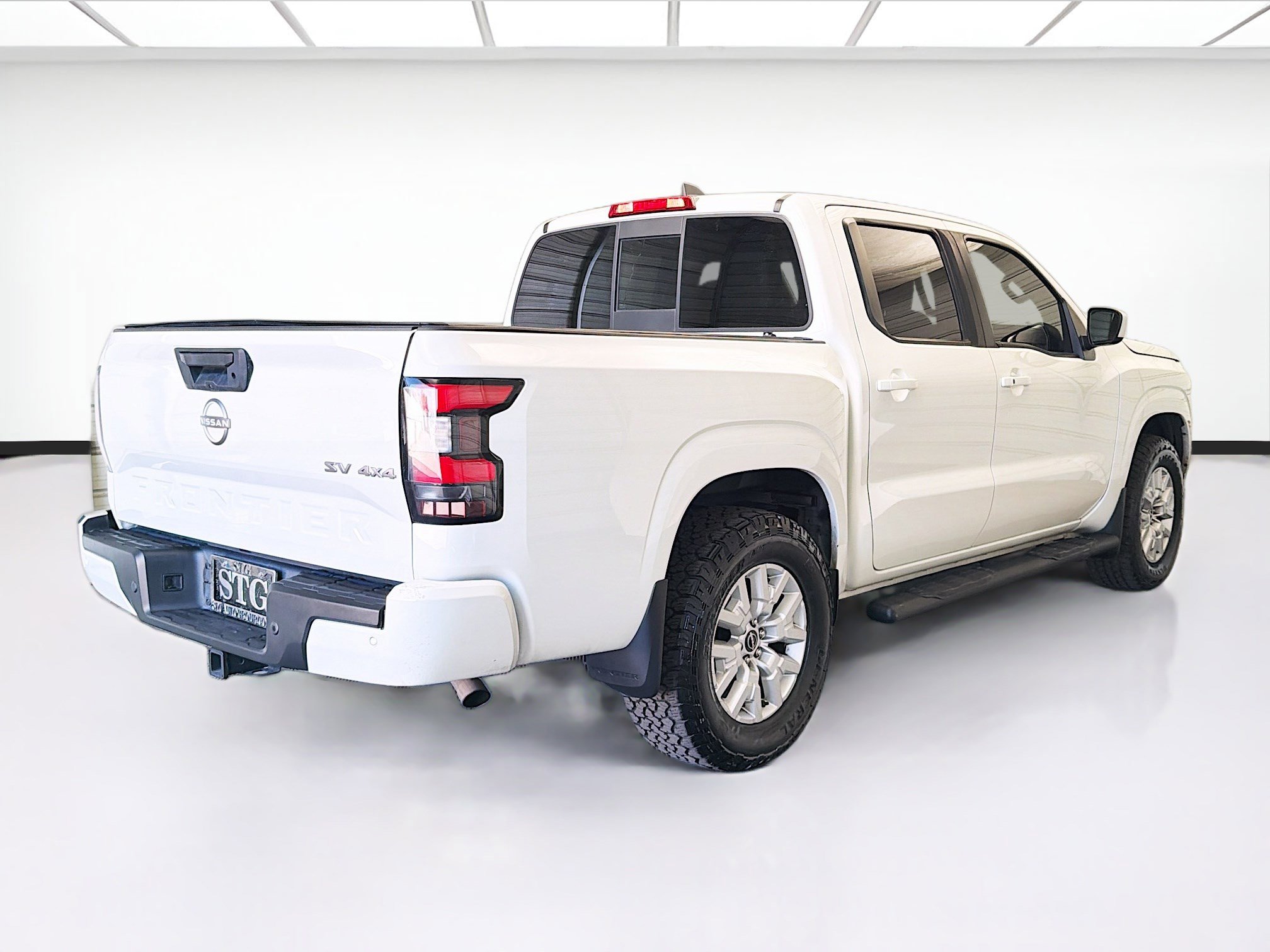 Used 2022 Nissan Frontier SV w/ SV Premium Package AWD/4WD image 4