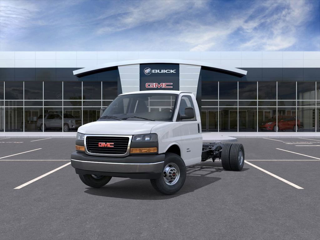 New 2026 GMC Savana 4500 w/ Ambulance Package RWD image 8