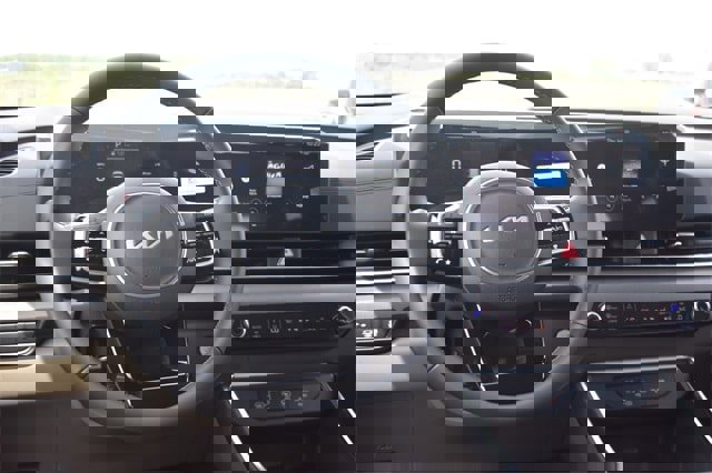 New 2026 Kia Carnival EX image 20