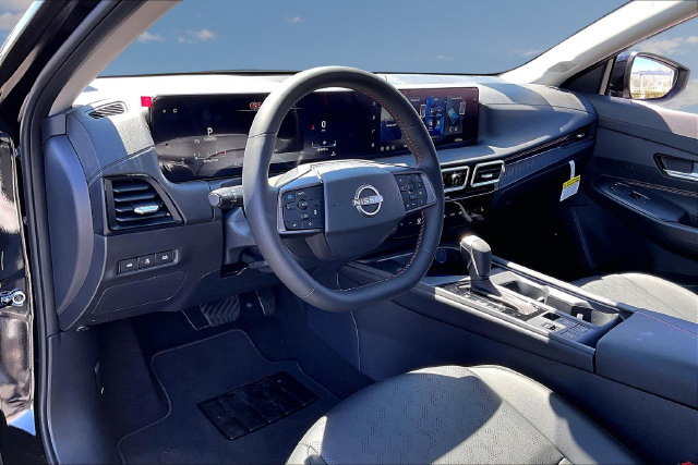 New 2027 Nissan Sentra SR w/ SR Premium Package FWD image 5