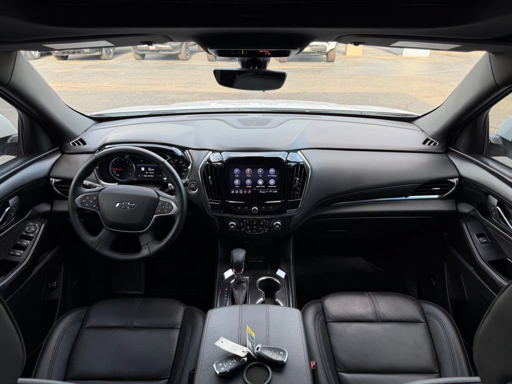 Used 2023 Chevrolet Traverse RS AWD/4WD image 21