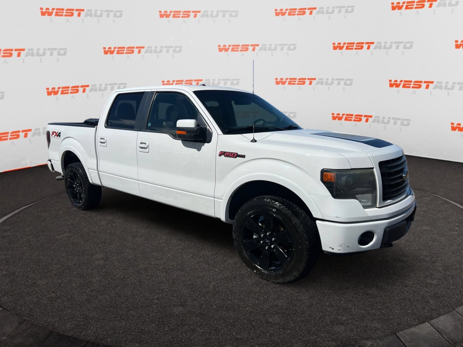 Used 2014 Ford F150 FX4 w/ Equipment Group 402A Luxury image 7