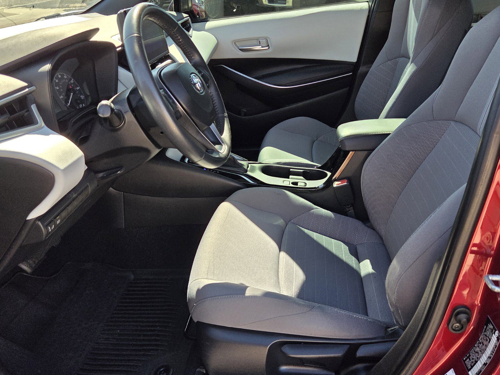 Certified 2023 Toyota Corolla SE image 4