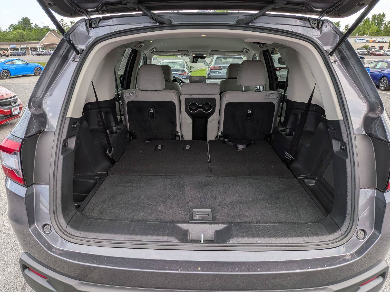 Certified 2023 Honda Pilot LX image 11