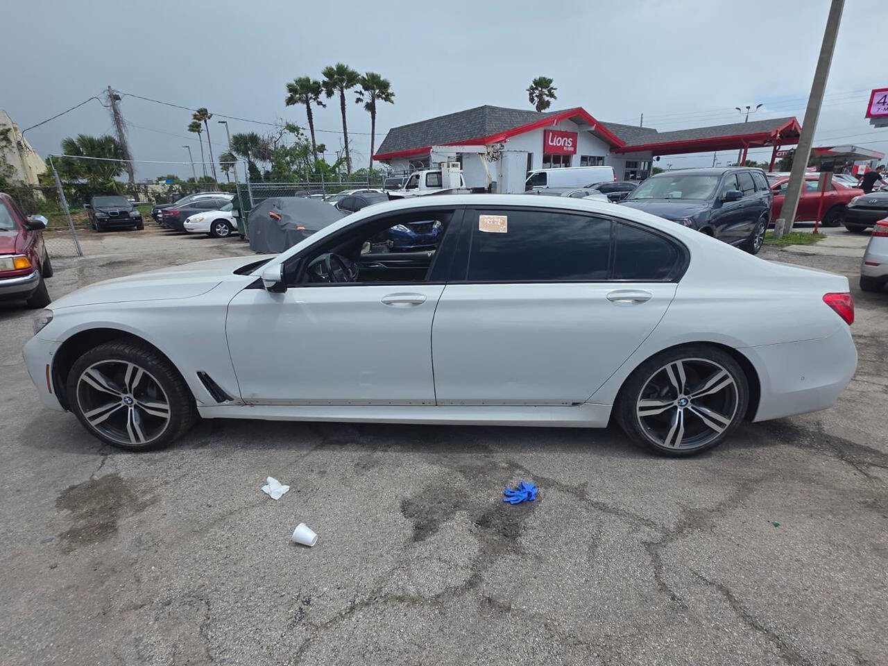 Used 2017 BMW 740i RWD image 4