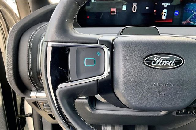 Used 2025 Ford Expedition Max Platinum w/ Stealth Performance Package image 11