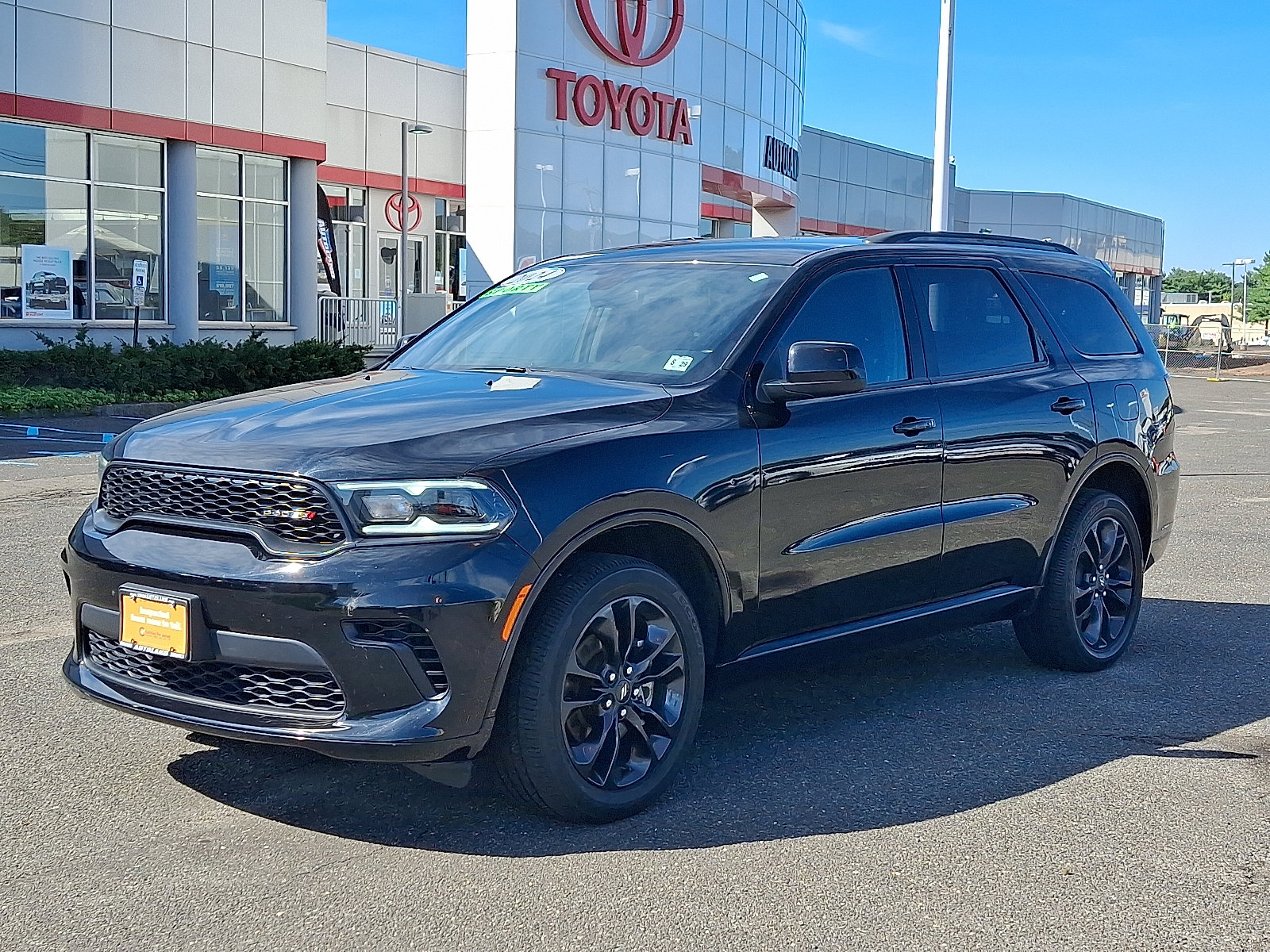 Used 2024 Dodge Durango GT w/ Blacktop Package AWD/4WD image 3