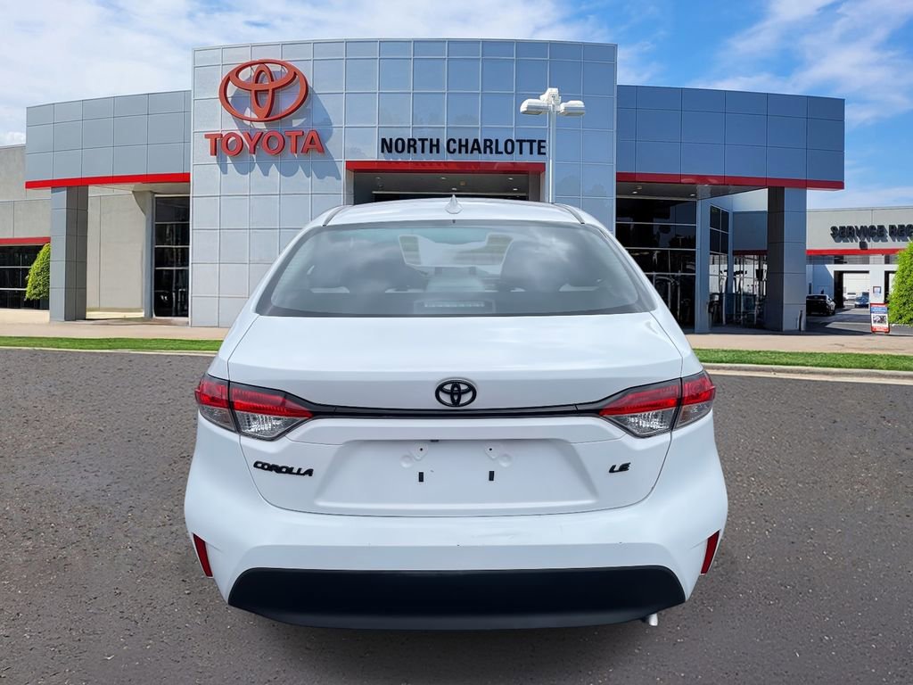 Used 2025 Toyota Corolla LE image 8