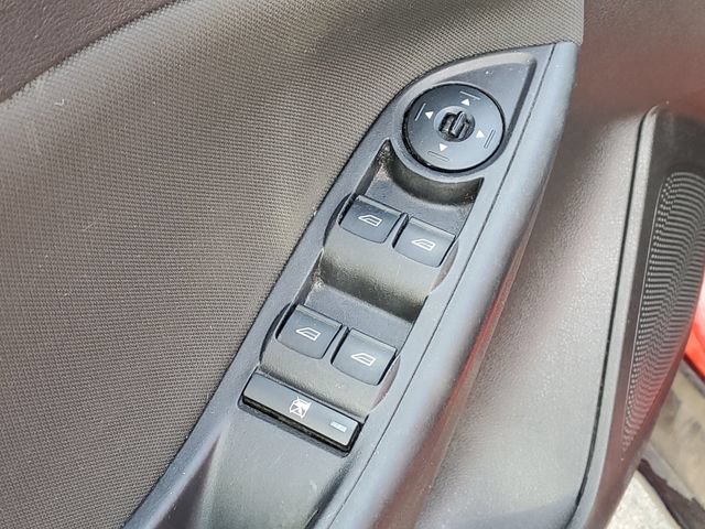 Used 2016 Ford Focus SE FWD image 9