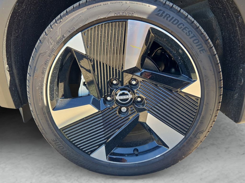 New 2026 Nissan Kicks SR w/ Cold Weather Package image 23