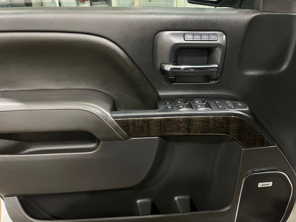 Used 2015 GMC Sierra 2500 Denali w/ Duramax Plus Package image 32