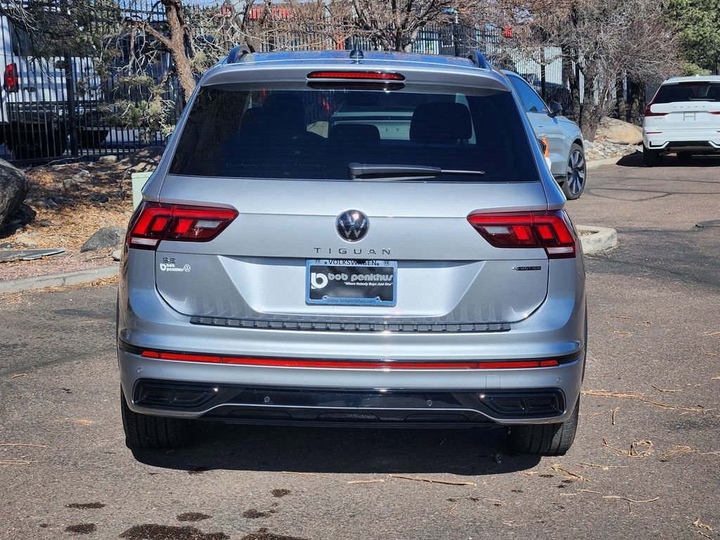 Used 2024 Volkswagen Tiguan SE R-Line image 25