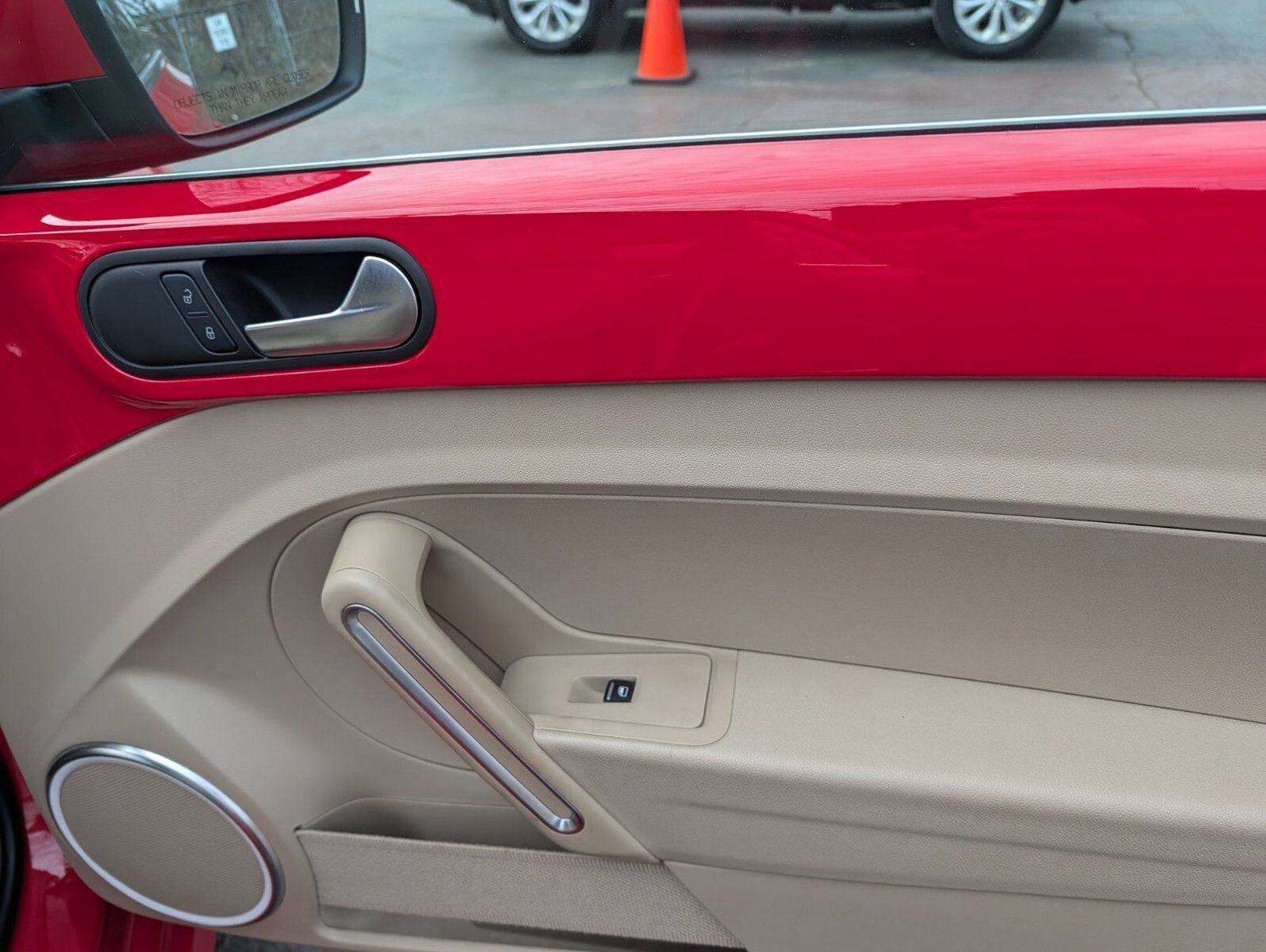 Used 2019 Volkswagen Beetle 2.0T S FWD image 23