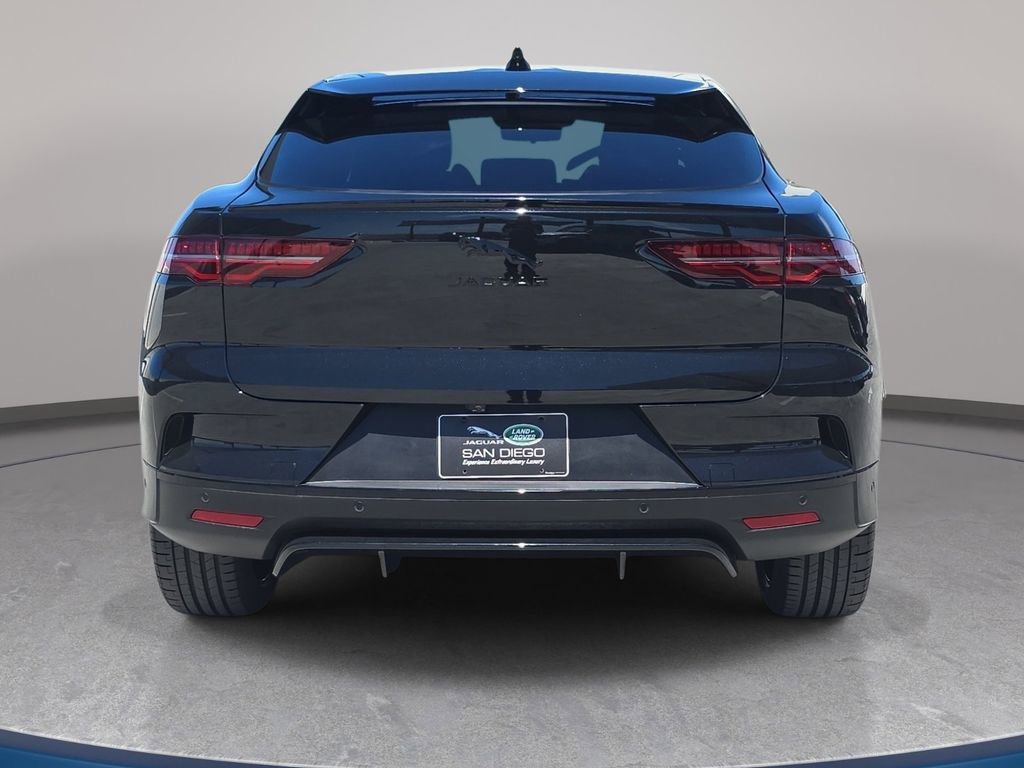 Certified 2024 Jaguar I-PACE R-Dynamic HSE image 6