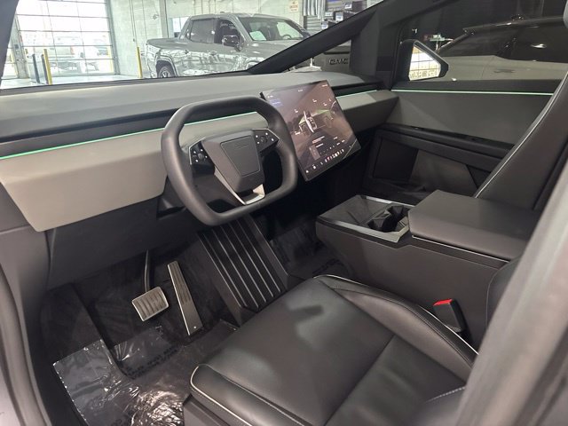 Used 2024 Tesla Cybertruck AWD Crew Cab image 13