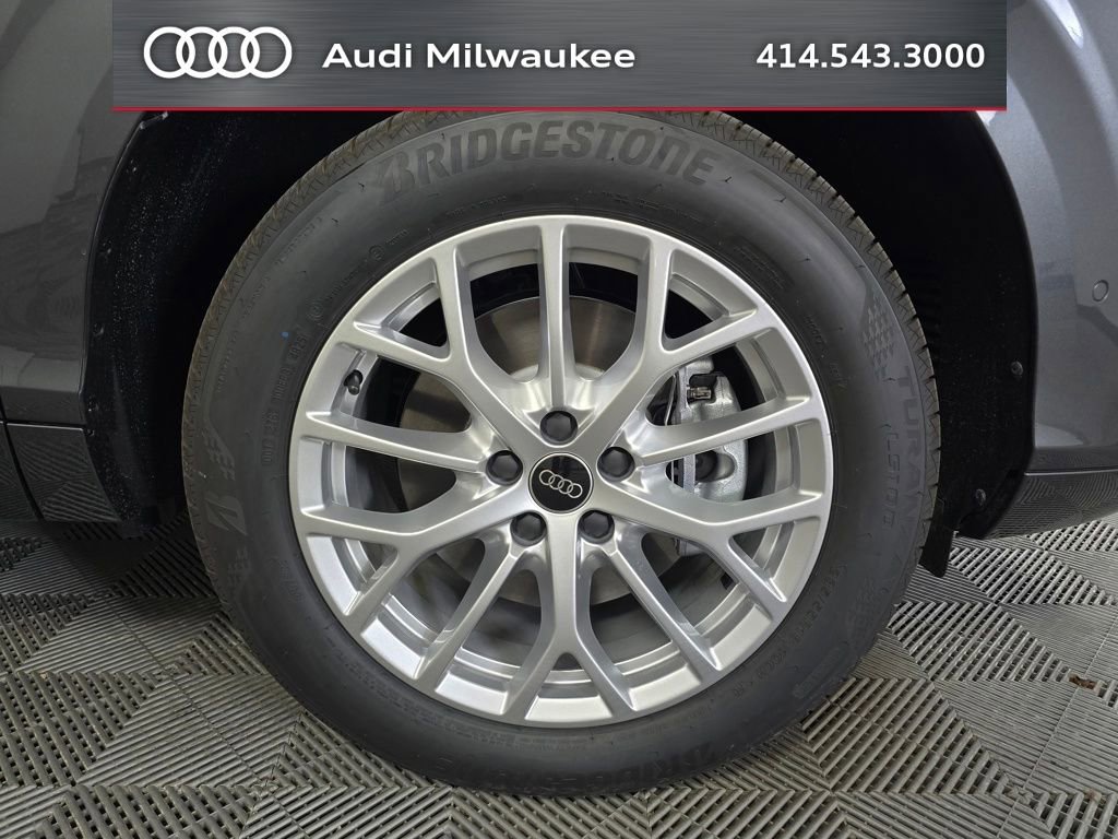 New 2026 Audi Q3 quattro 2.0T AWD/4WD image 2