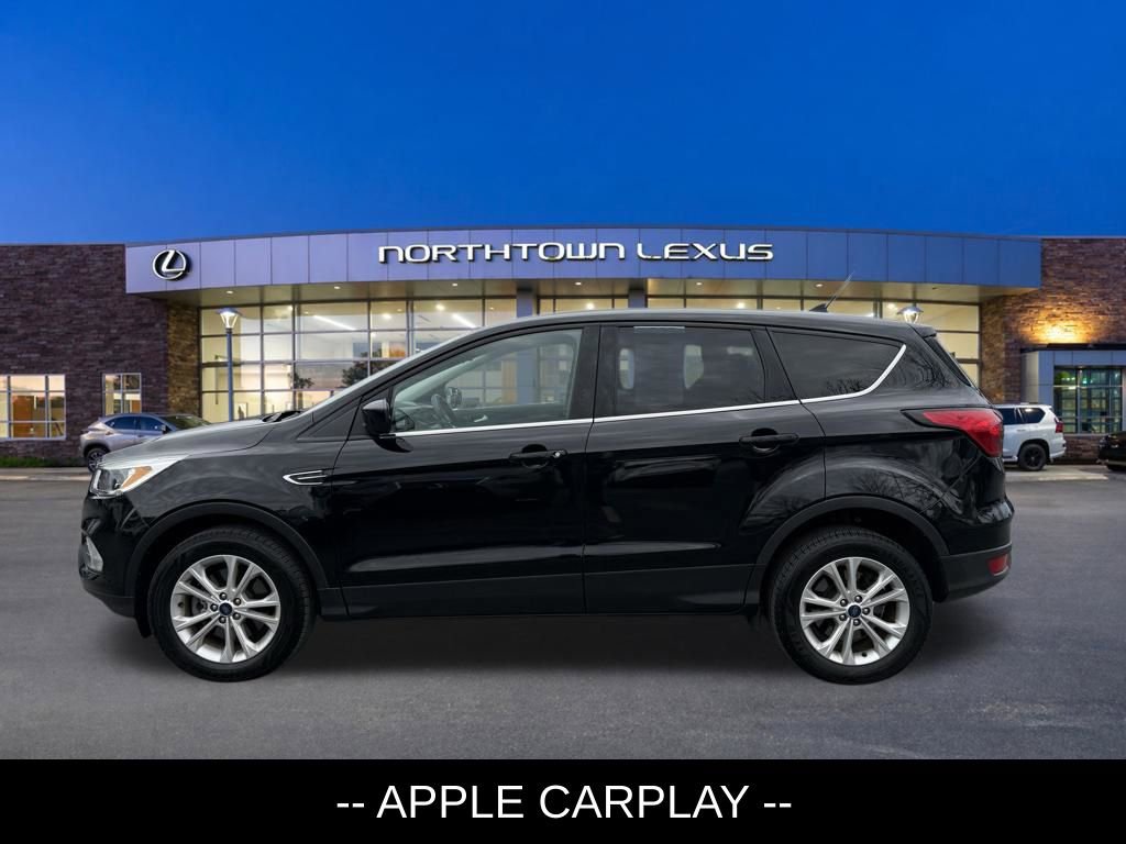Used 2019 Ford Escape SE AWD/4WD image 2
