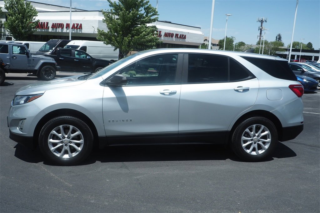 Used 2021 Chevrolet Equinox LS w/ LS Convenience Package image 8
