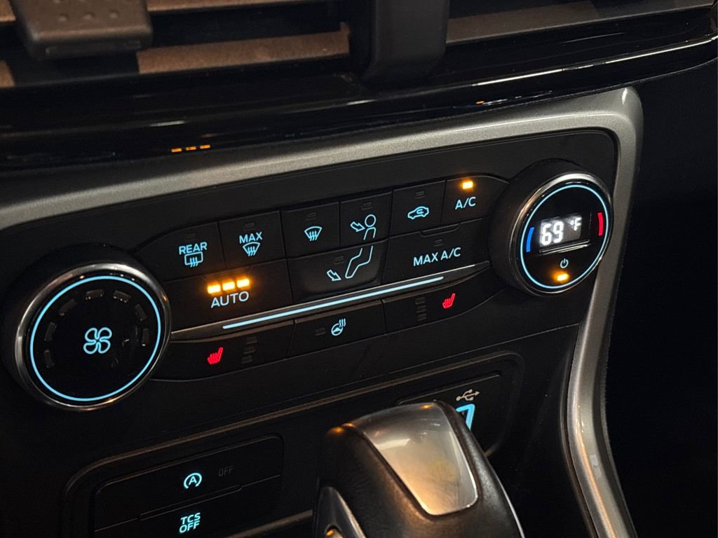 Used 2019 Ford EcoSport Titanium image 30