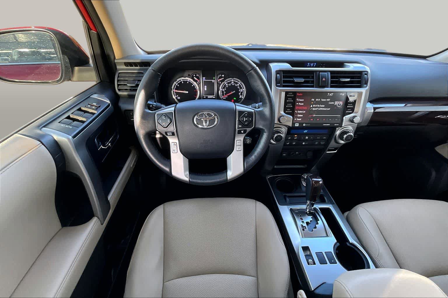 Used 2024 Toyota 4Runner Limited AWD/4WD image 6