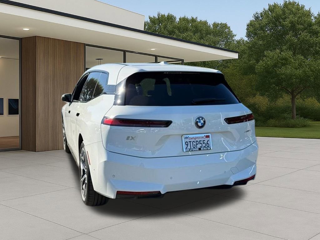 Used 2026 BMW iX xDrive45 image 10
