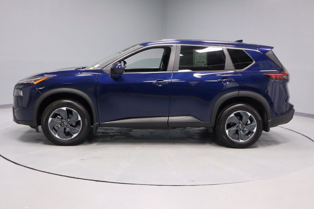 Certified 2026 Nissan Rogue SV FWD image 7