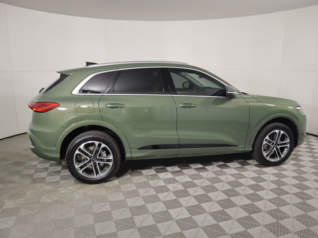 Used 2025 Audi Q5 Premium w/ Premium Plus AWD/4WD image 5