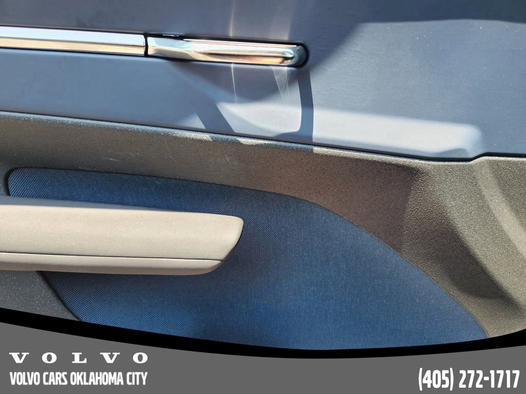 New 2025 Volvo EX30 Plus w/ Protection Package Premier image 21