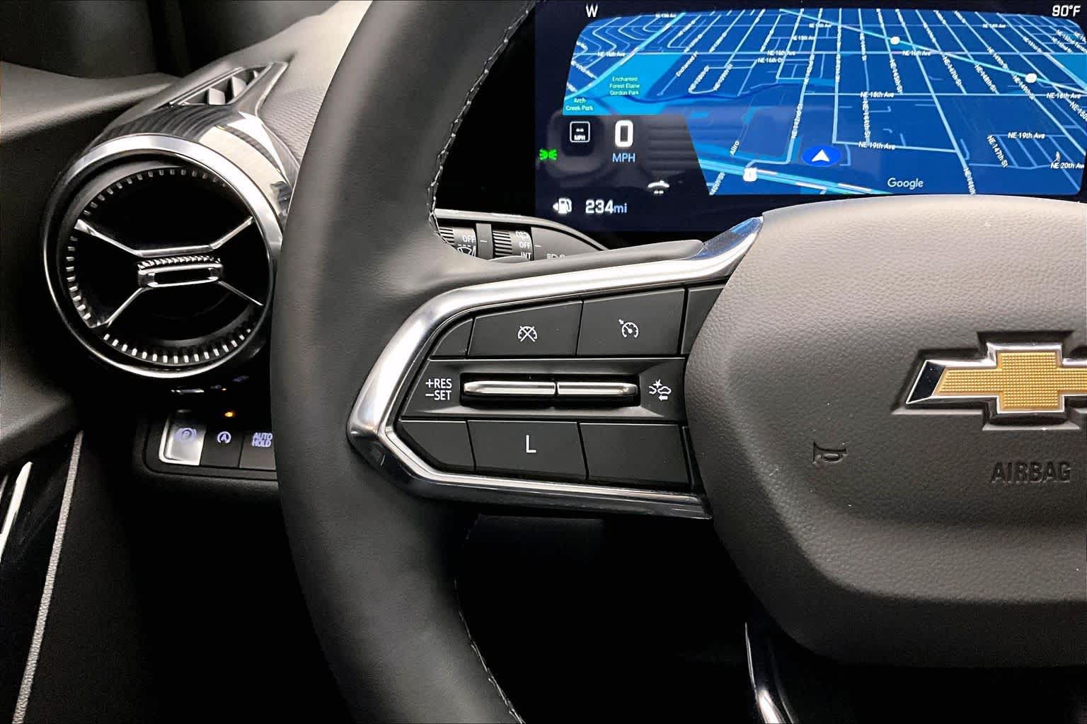 Used 2025 Chevrolet Equinox LT FWD image 22