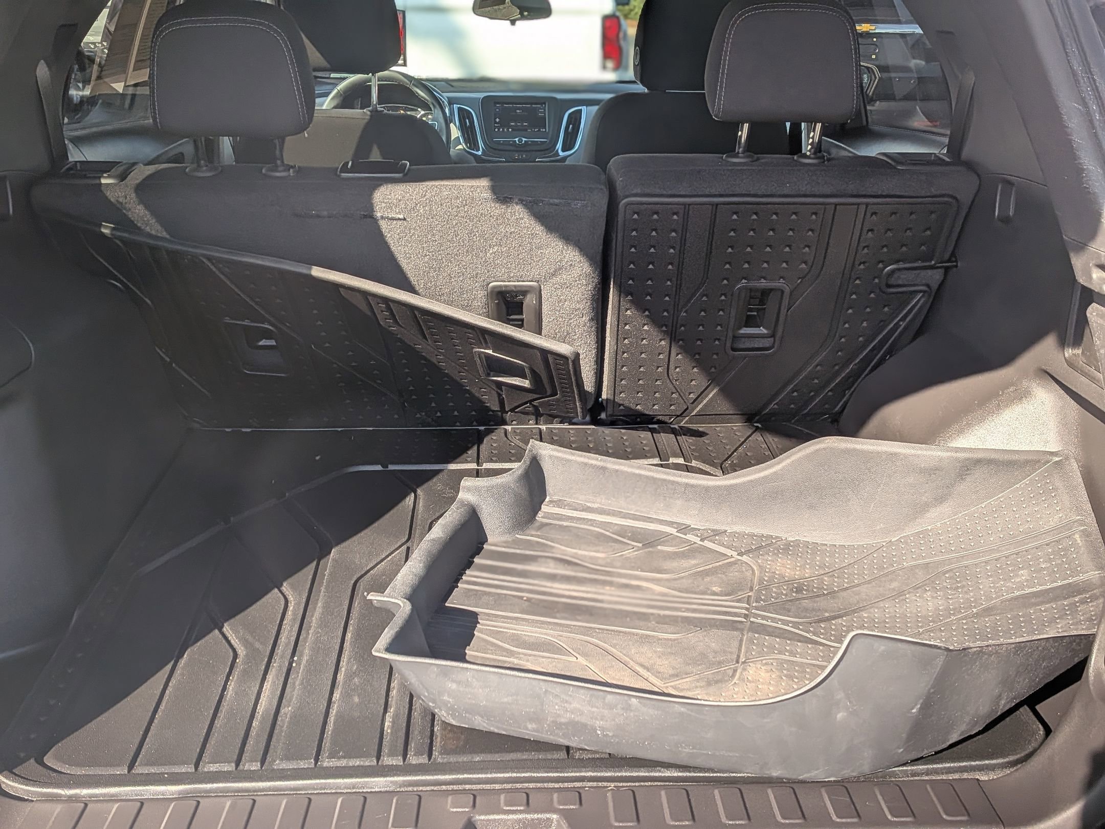 Certified 2024 Chevrolet Equinox LT w/ LPO, Floor Liner Package image 33