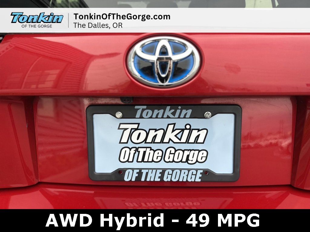 Used 2022 Toyota Prius LE image 27