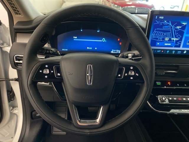 New 2025 Lincoln Corsair Grand Touring w/ Equipment Group 301A AWD/4WD image 18