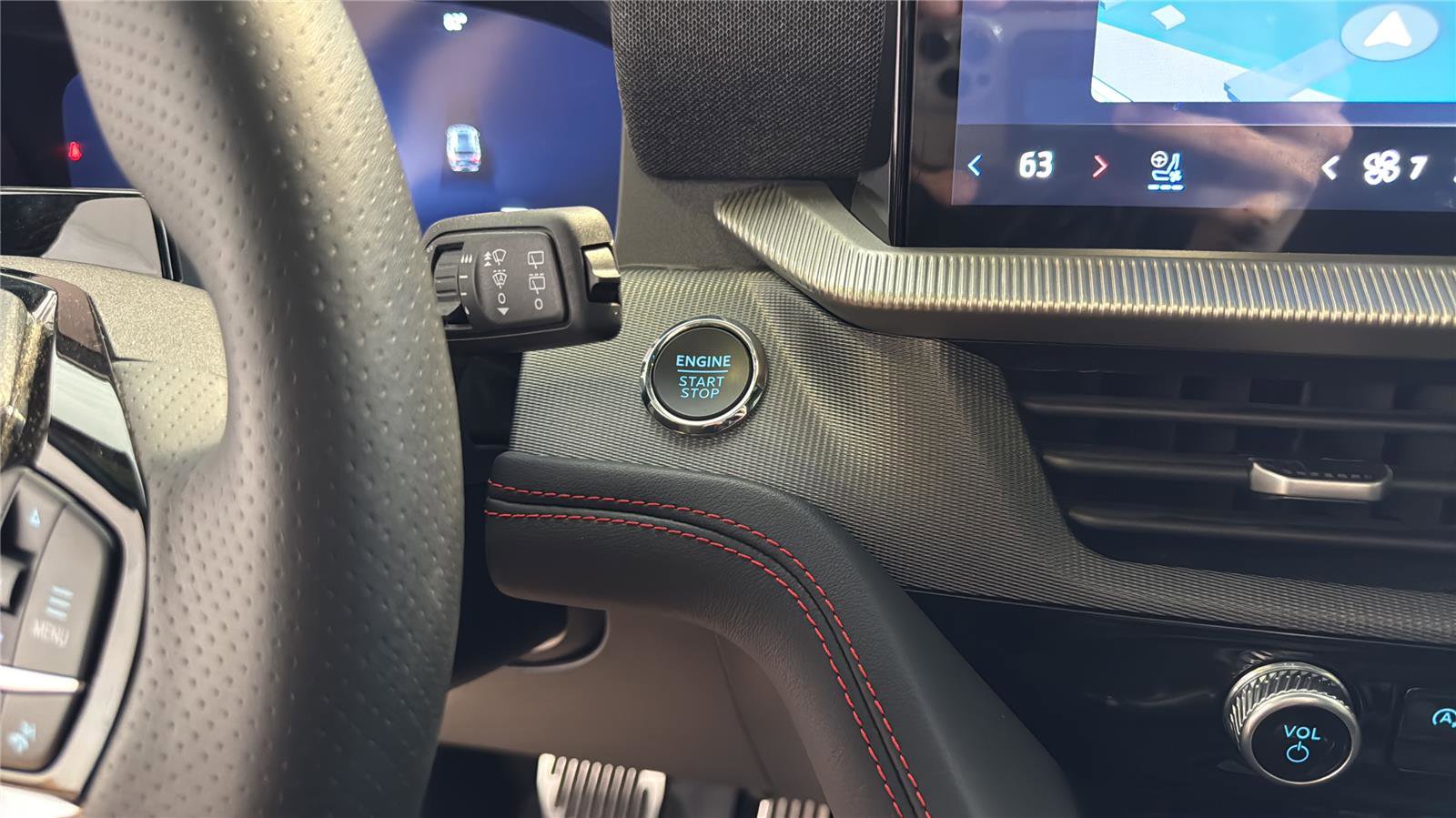 Used 2025 Ford Explorer ST w/ Sun And Sound Package image 21