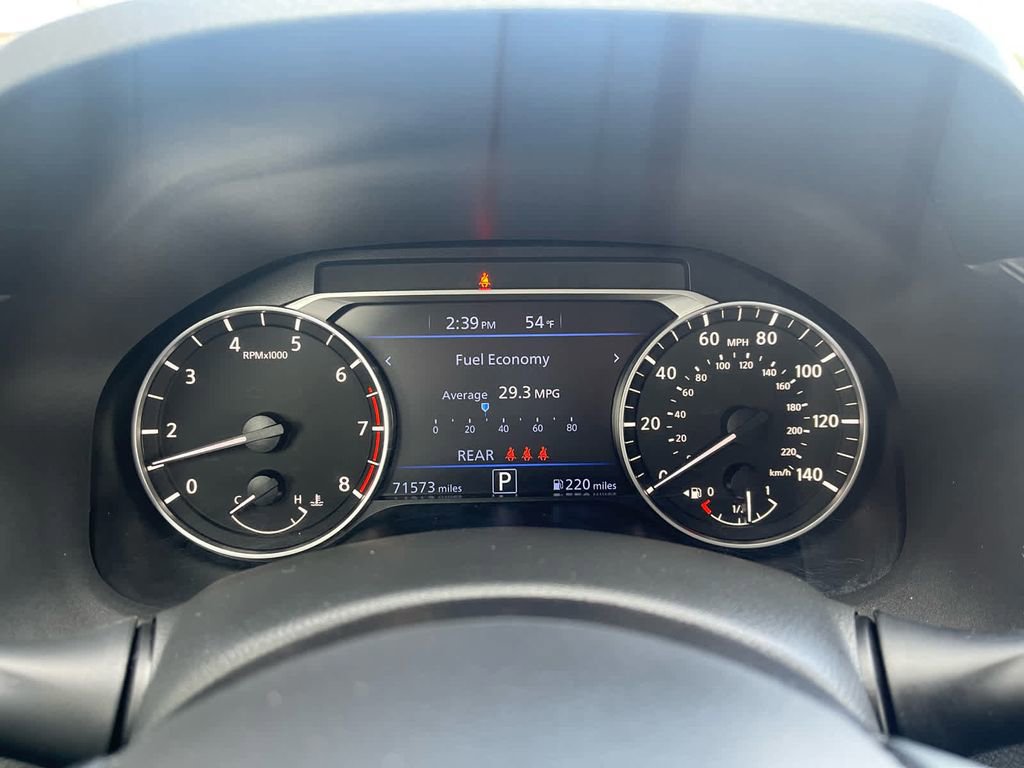 Used 2023 Nissan Altima 2.5 SV AWD/4WD image 24