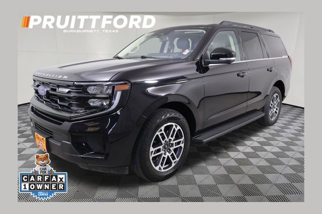 Used 2025 Ford Expedition Active image 1