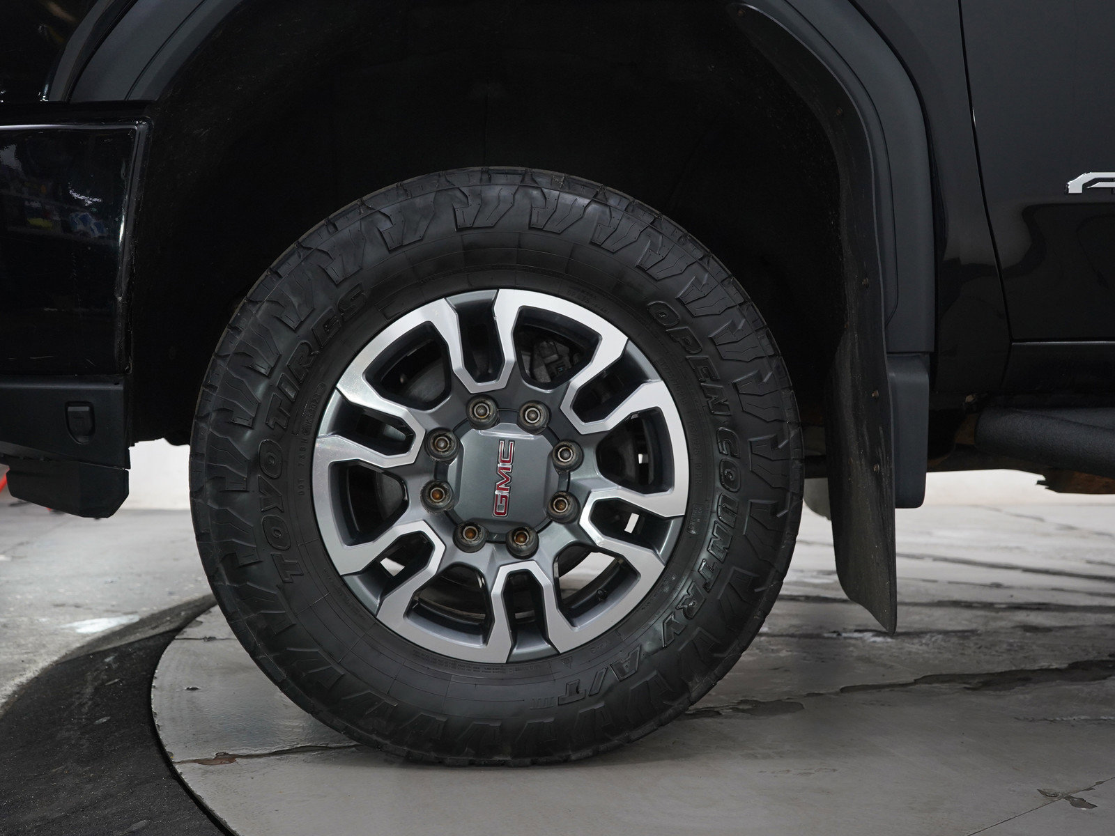 Used 2022 GMC Sierra 2500 AT4 w/ Gooseneck/5TH Wheel Package image 30