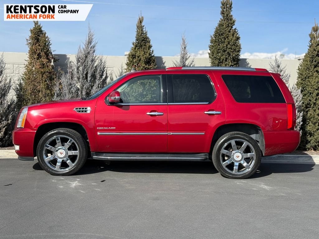 Used 2014 Cadillac Escalade Luxury image 4