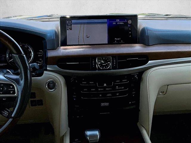 Used 2017 Lexus LX 570 4WD w/ Luxury Package image 8
