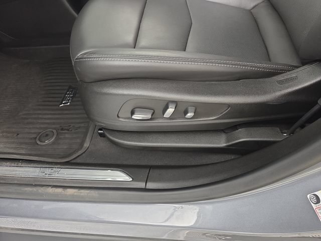 Certified 2022 Cadillac XT5 Sportv w/ Technology Package AWD/4WD image 17
