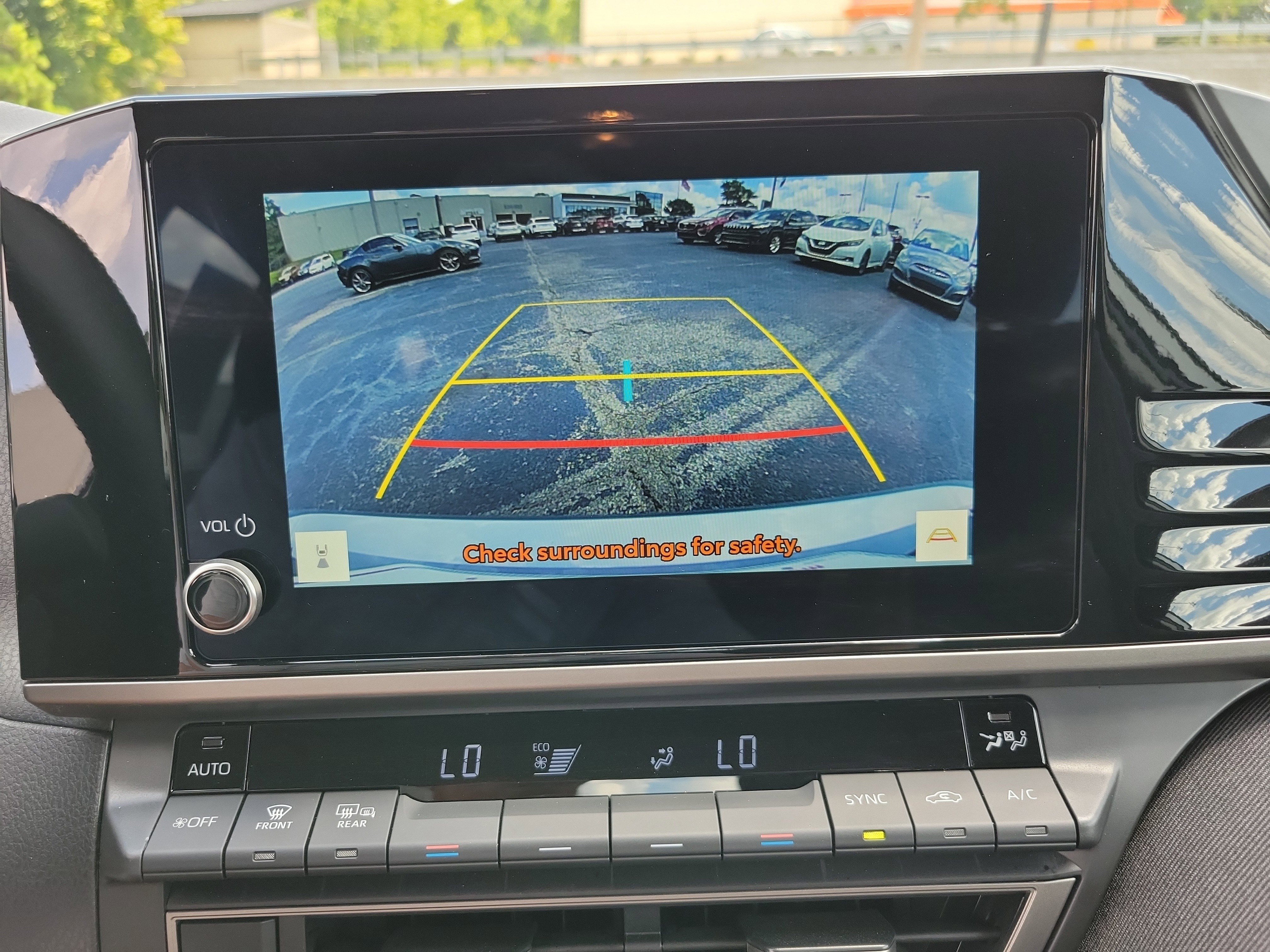 Used 2025 Toyota Camry LE image 12