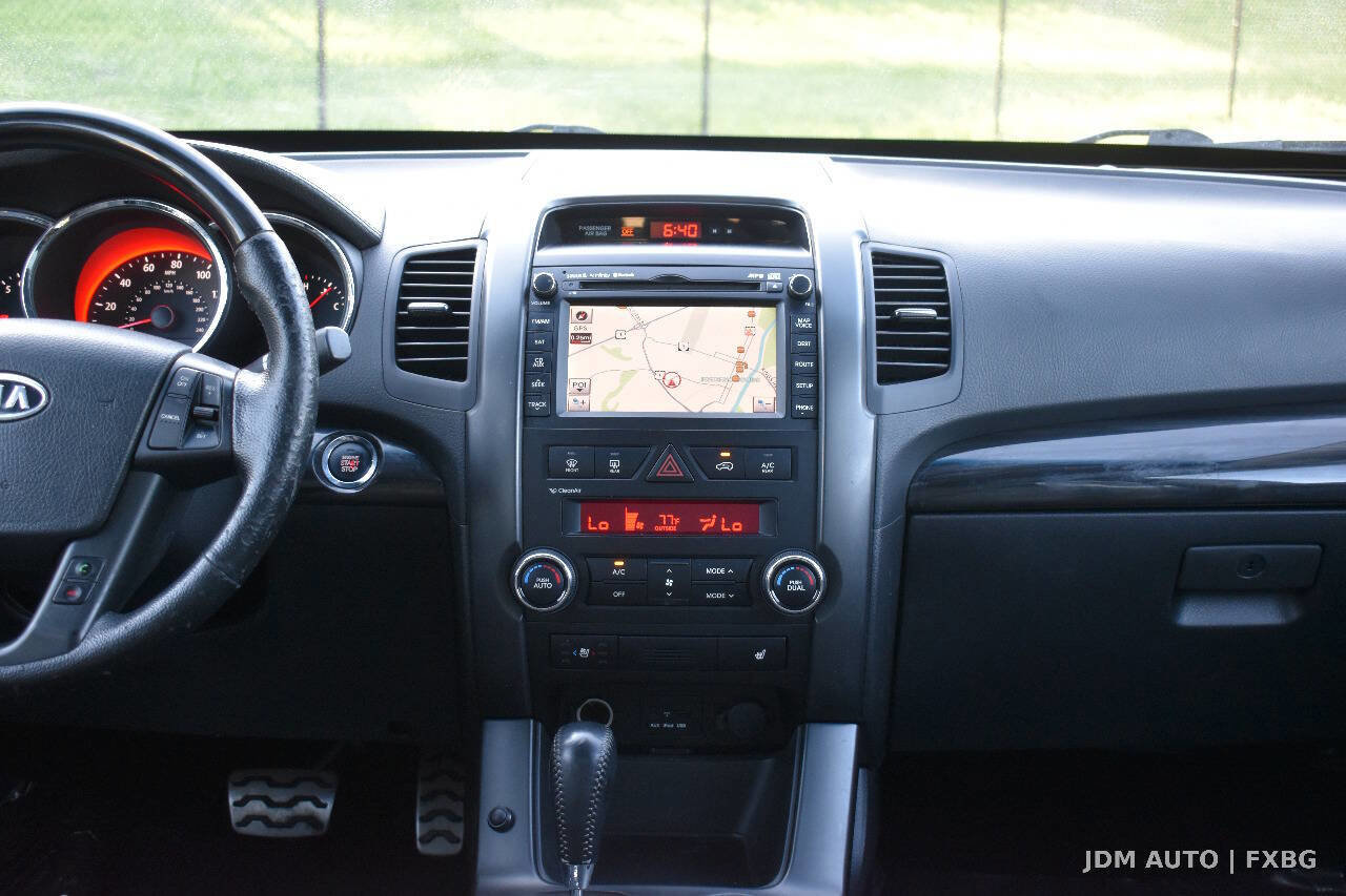 Used 2012 Kia Sorento SX w/ SX Premium Pkg AWD/4WD image 26